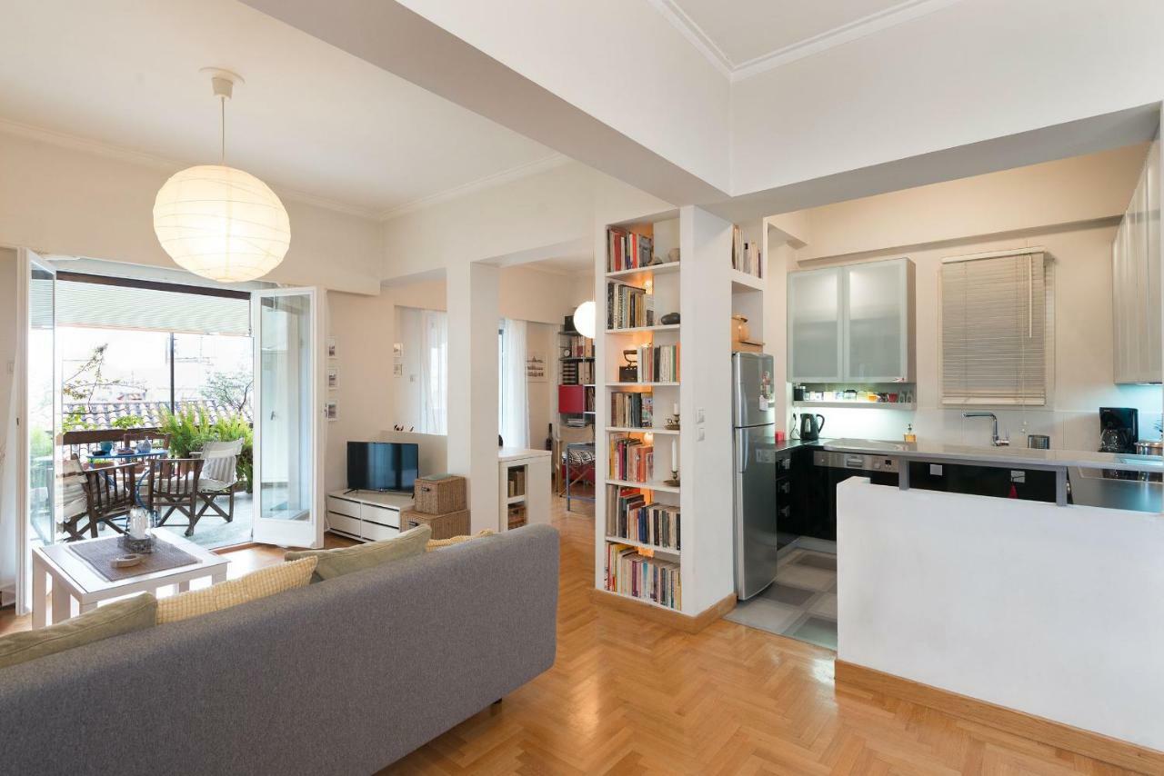 Stylish Flat With Veranda In The Heart Of Atena Exterior foto