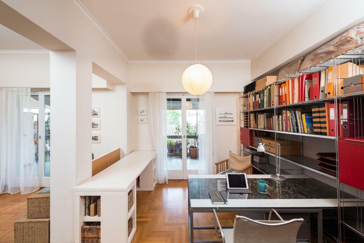 Stylish Flat With Veranda In The Heart Of Atena Exterior foto