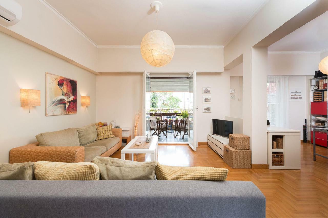 Stylish Flat With Veranda In The Heart Of Atena Exterior foto