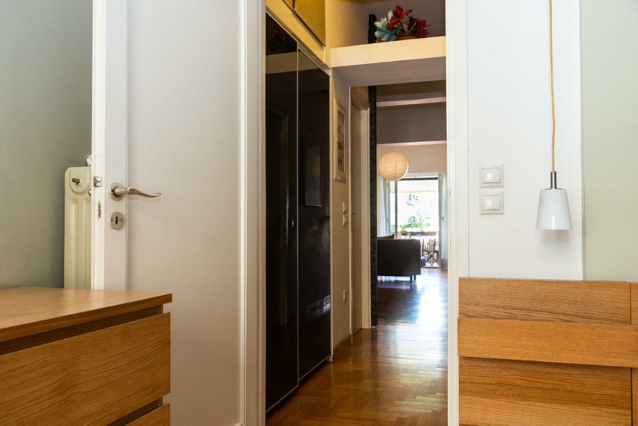 Stylish Flat With Veranda In The Heart Of Atena Exterior foto